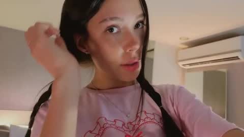 Snapshot of emelia_fox chatting on 05-15-26, 10:39 Emmy the sly little fox HTP is open an unforgettable show awaits you. I undress in private online show from 05-15-26, 10:39