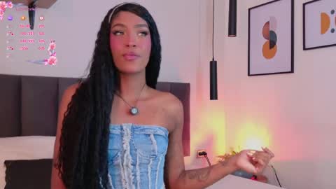 Emely online show from 05-25-26, 10:32