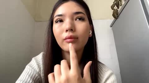 Mabel online show from 03-06-26, 09:28