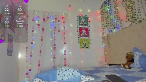 Snapshot of emi_henao chatting on 06-10-26, 12:48 EMI online show from 06-10-26, 12:48