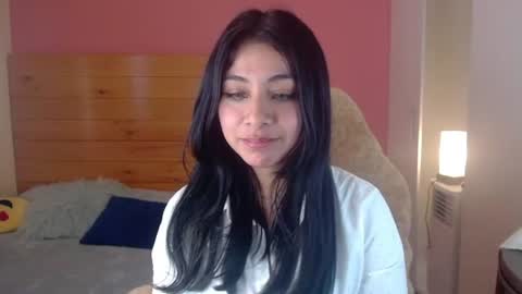 Emi Kiss online show from 08-06-26, 07:05