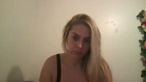 emilelovesyou online show from 11-04-25, 08:02