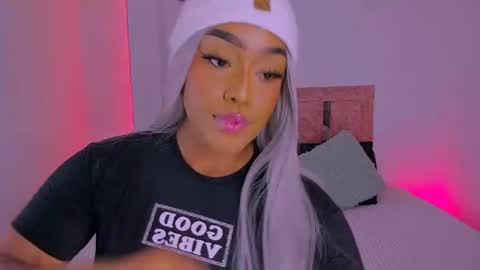 emili_williams10 online show from 07-30-26, 02:21