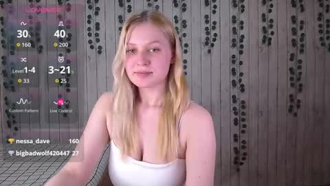 Amili online show from 11-11-25, 03:01