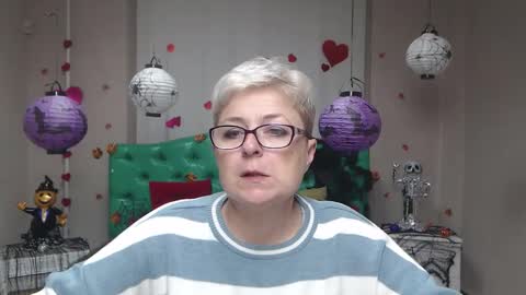 EmiliaGree online show from 10-26-25, 06:19