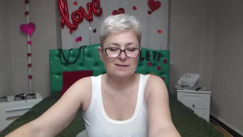 EmiliaGree online show from 11-18-25, 06:12