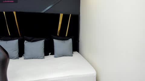 Emillie online show from 12-09-24, 04:58