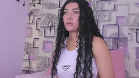 Emilly online show from 05-12-26, 03:25