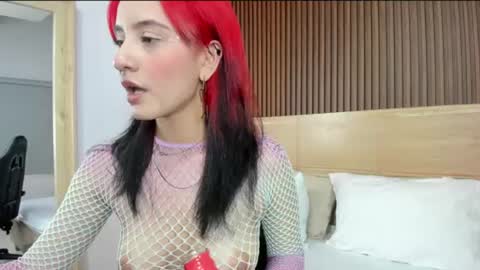 E M I L Y  online show from 08-06-26, 07:27