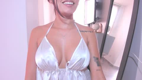 emilly online show from 03-24-26, 10:04