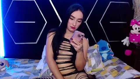 Snapshot of emillystonex chatting on 06-12-26, 05:23 emillystonex online show from 06-12-26, 05:23