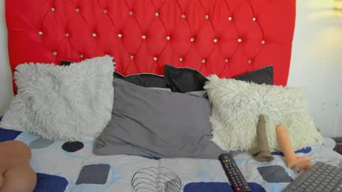 Snapshot of emily__dee chatting on 04-07-26, 12:49 Emily online show from 04-07-26, 12:49