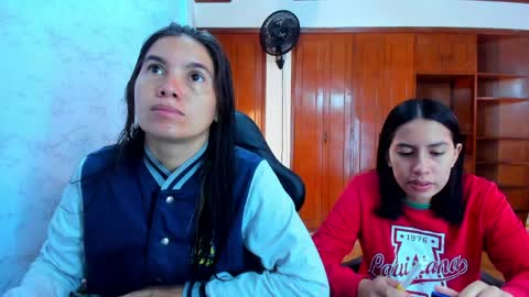 Emily and Soffy online show from 04-01-26, 12:39