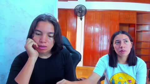Emily and Soffy online show from 05-15-26, 01:18