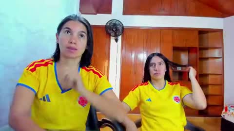 Snapshot of emily_and_soffy chatting on 07-07-26, 11:47 Emily and Soffy online show from 07-07-26, 11:47