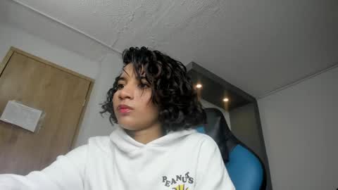 emily_bruss online show from 05-26-26, 07:43