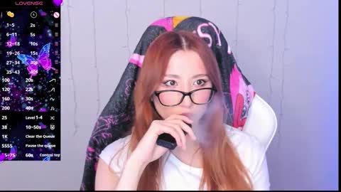 Snapshot of emily_cline chatting on 10-27-25, 04:05 emily_cline online show from 10-27-25, 04:05