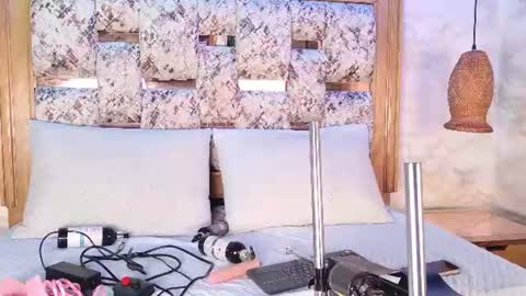 Snapshot of emily_dempsey chatting on 06-30-26, 07:15 emily_dempsey online show from 06-30-26, 07:15
