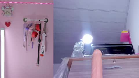 Snapshot of emily_foxxxi chatting on 05-29-26, 11:36 emily_foxxxi online show from 05-29-26, 11:36