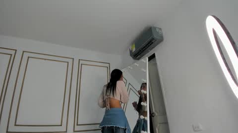 emily_gaviria1 online show from 03-21-26, 12:10