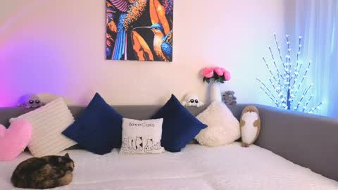 Emily Heels online show from 04-16-26, 02:51