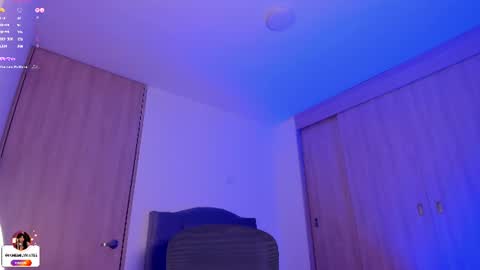 Emily  online show from 07-12-26, 12:12