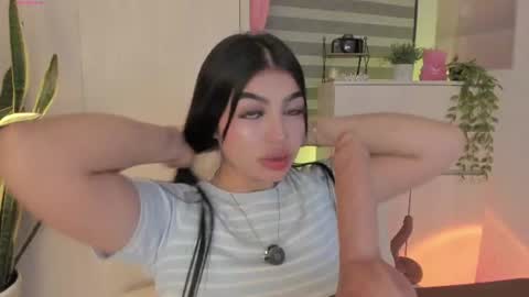 Snapshot of emily_kenner chatting on 07-02-26, 12:00 EmilyKenner Independent model online show from 07-02-26, 12:00