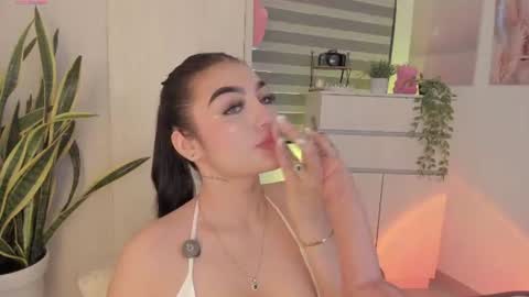Snapshot of emily_kenner chatting on 07-06-26, 12:02 EmilyKenner Independent model online show from 07-06-26, 12:02