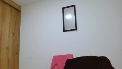 Snapshot of emily_loperaa chatting on 06-07-26, 10:02 Emily online show from 06-07-26, 10:02