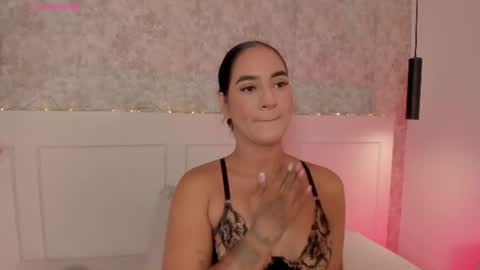 emily_luve online show from 06-26-26, 11:36