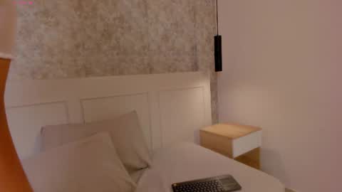 emily_luve online show from 07-08-26, 11:37