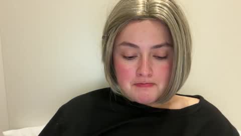 emily_morning_dew online show from 04-22-26, 07:26