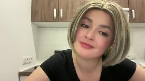 emily_morning_dew online show from 06-12-26, 08:35