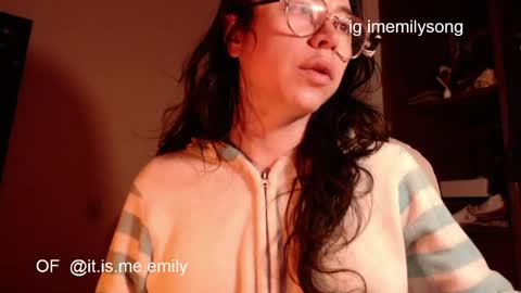 emily_pearl_ online show from 04-02-26, 09:29