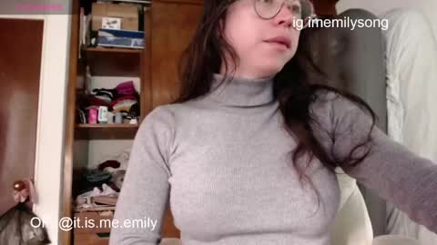 emily_pearl_ online show from 05-27-26, 08:17