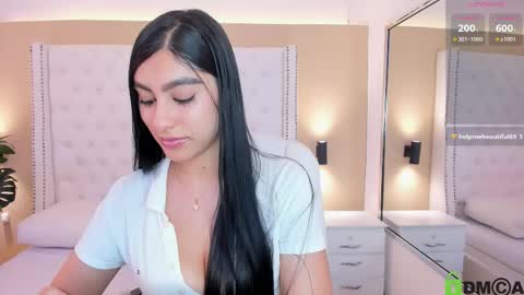 Snapshot of emily_roux chatting on 02-12-26, 09:54 EMILY online show from 02-12-26, 09:54