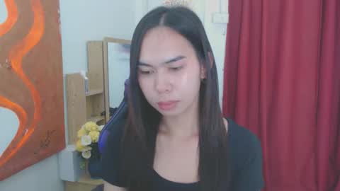 emily_xo143 online show from 05-05-26, 11:18