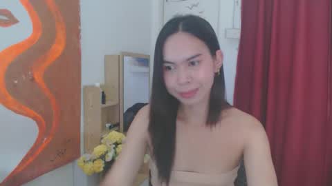 emily_xo143 online show from 05-17-26, 02:35