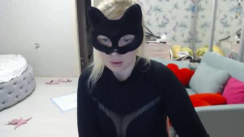 Emily online show from 05-07-26, 07:30