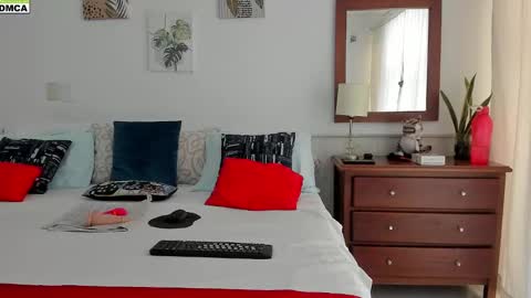 Snapshot of emilyboobs_ chatting on 01-18-26, 12:20 Emily online show from 01-18-26, 12:20