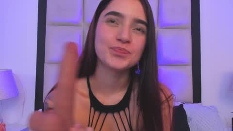 Snapshot of emilyevanns_ chatting on 01-30-25, 09:58 Emily online show from 01-30-25, 09:58