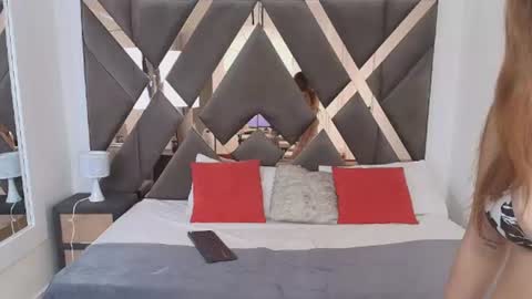 emilygracce online show from 06-10-26, 01:21
