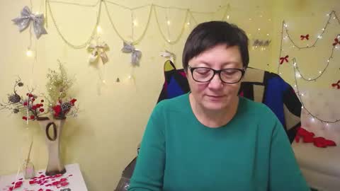 Snapshot of emilyl0vee chatting on 01-17-26, 06:22 Emily online show from 01-17-26, 06:22