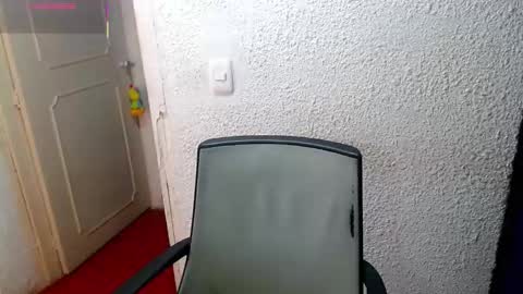 Snapshot of emilymonroe20 chatting on 03-07-26, 04:59 Nickole online show from 03-07-26, 04:59