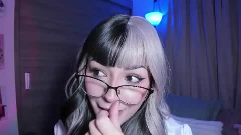 EMILY online show from 06-12-26, 03:27