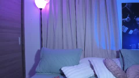EMILY online show from 06-14-26, 02:24