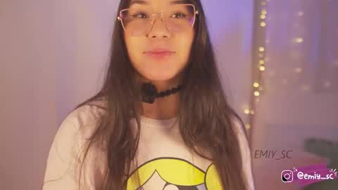 Snapshot of emilys_scott chatting on 11-16-25, 11:10 Emy online show from 11-16-25, 11:10