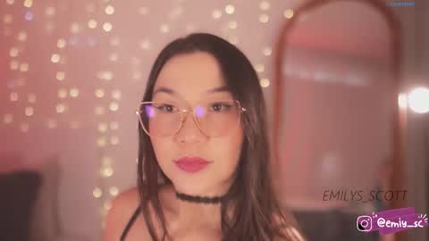 Snapshot of emilys_scott chatting on 02-01-26, 01:31 Emy online show from 02-01-26, 01:31