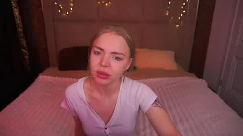  MY NAME IS Emily WELCOME EVERYONE I WILL BE HAPPY TO GIVE YOU WHAT YOU HAVE DREAMED OF FOR SO LONG online show from 06-01-26, 04:25