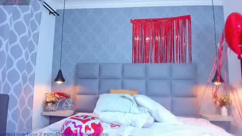 Snapshot of emilyy_r chatting on 02-13-26, 07:10 emilyy_r online show from 02-13-26, 07:10